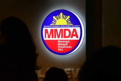 MMDA intensifies road clearing ops ahead of MMFF parade.